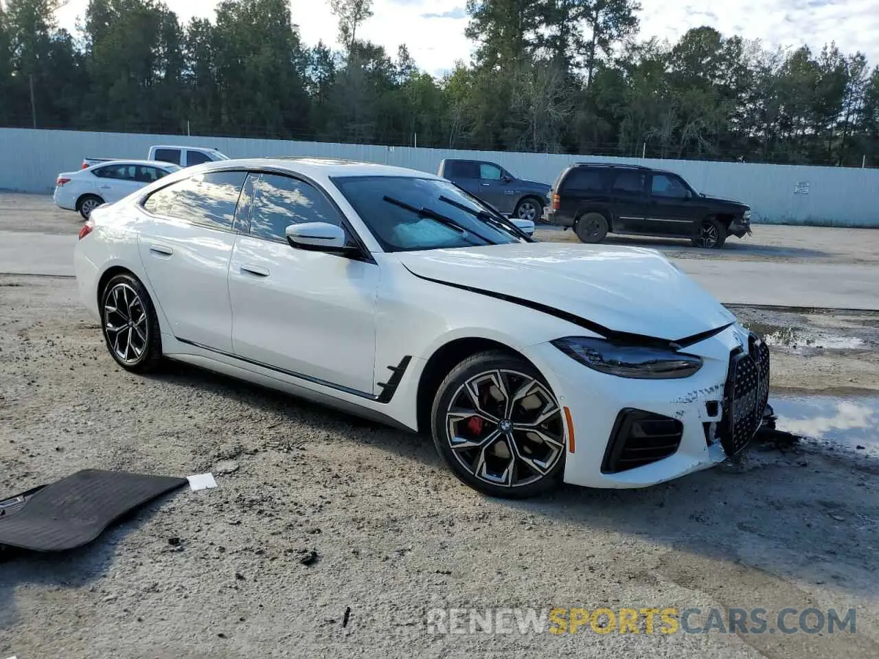 4 fotografías del automóvil dañado WBA63AV01NFM18231 BMW 4 SERIES 2022