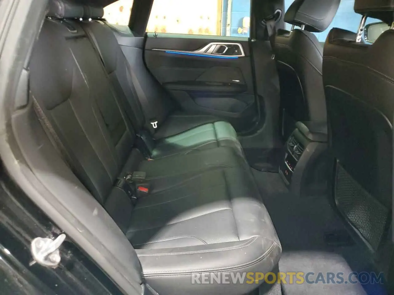 10 fotografías del automóvil dañado WBA63AV03NFM21471 BMW 4 SERIES 2022