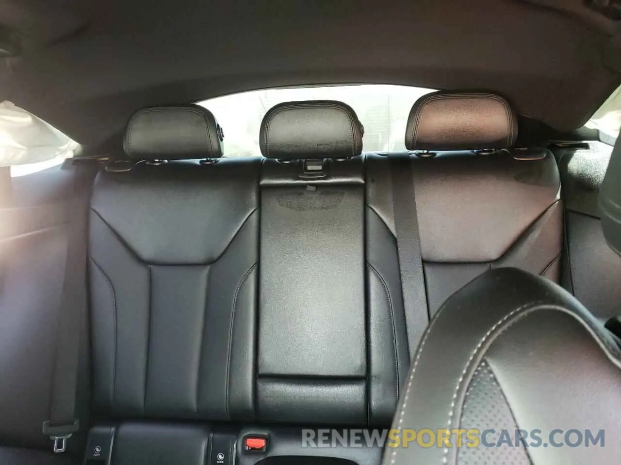 10 fotografías del automóvil dañado WBA63AV07NFM04916 BMW 4 SERIES 2022
