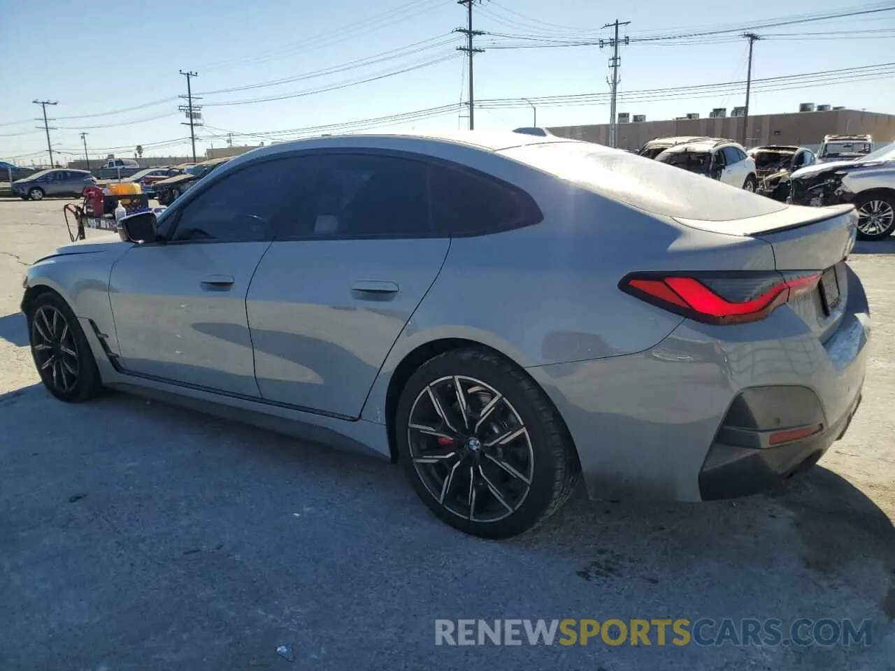 2 fotografías del automóvil dañado WBA63AV07PFP23963 BMW 4 SERIES 2023