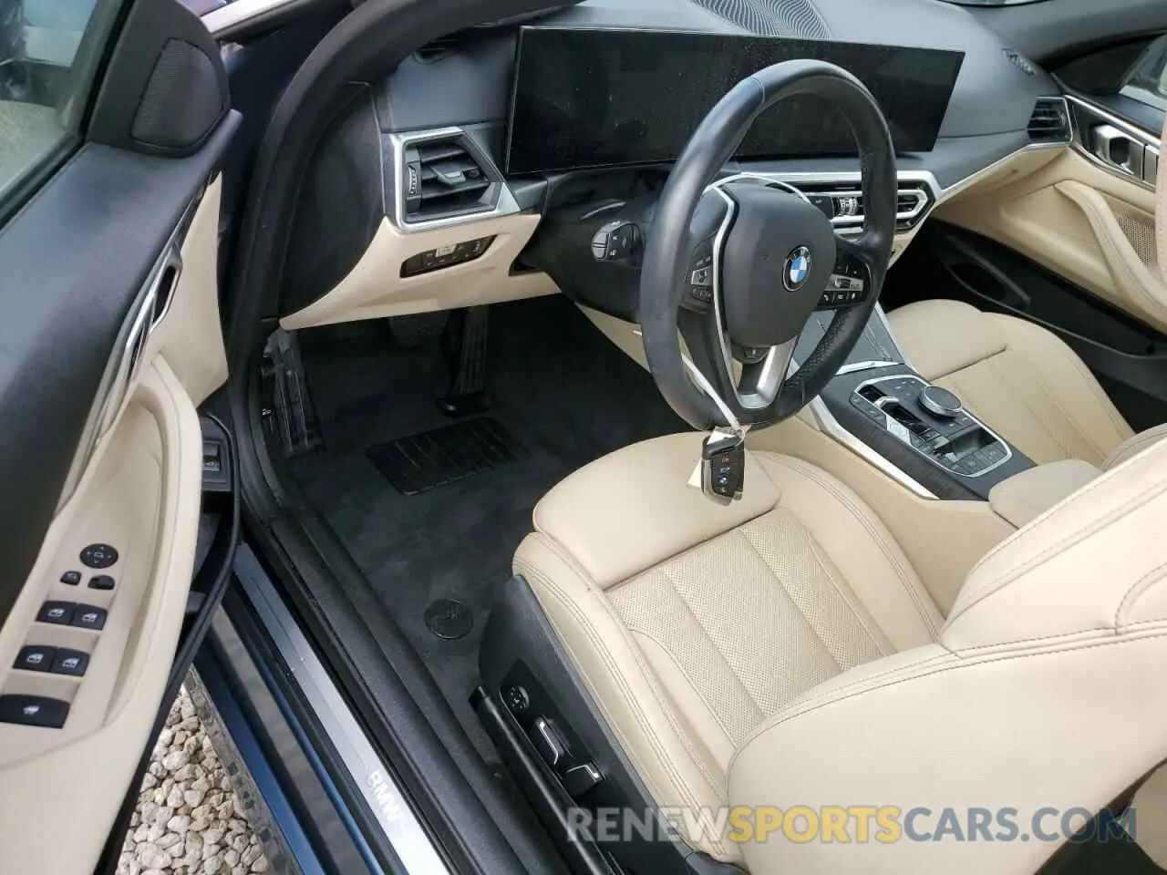8 fotografías del automóvil dañado WBA43AT07RCR00526 BMW 4 SERIES 2024