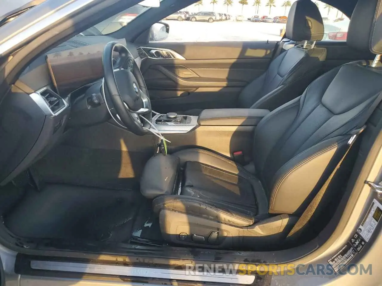7 fotografías del automóvil dañado WBA43AT08RCR75672 BMW 4 SERIES 2024