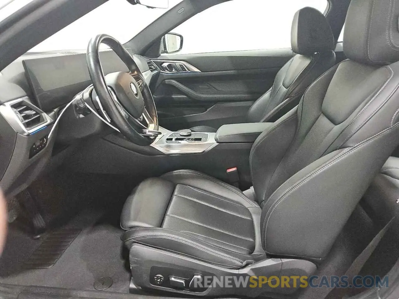 7 fotografías del automóvil dañado WBA53AP01RCR82185 BMW 4 SERIES 2024