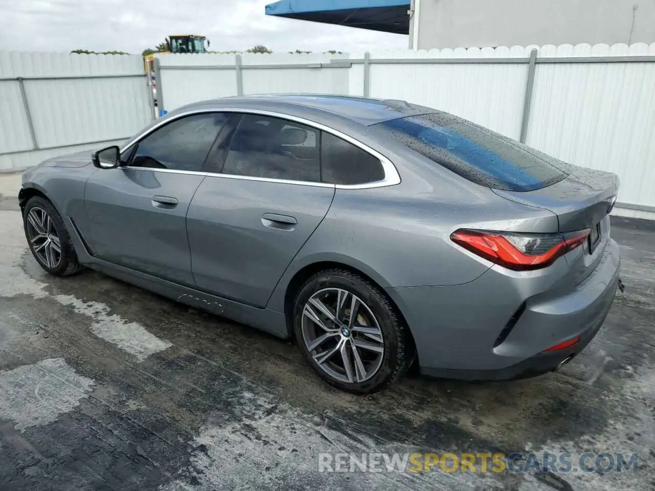 2 fotografías del automóvil dañado WBA63AV00RFR54092 BMW 4 SERIES 2024