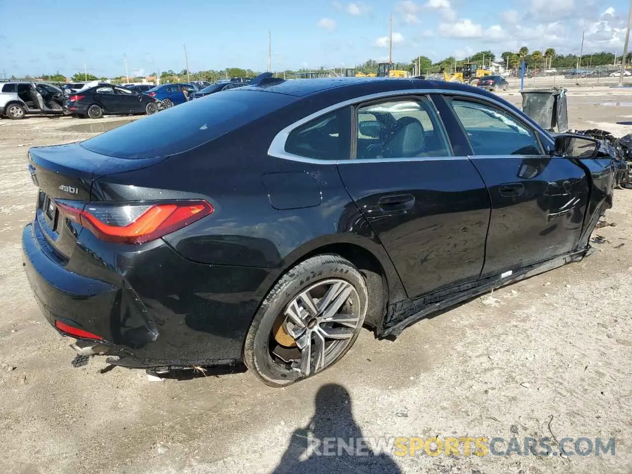 3 fotografías del automóvil dañado WBA63AV00RFS90506 BMW 4 SERIES 2024