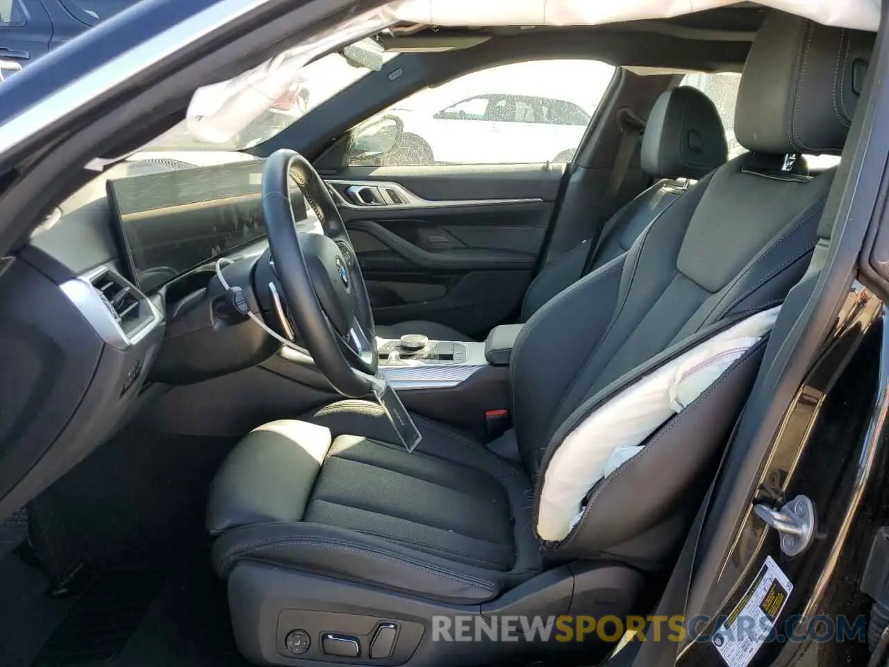 7 fotografías del automóvil dañado WBA63AV00RFS90506 BMW 4 SERIES 2024