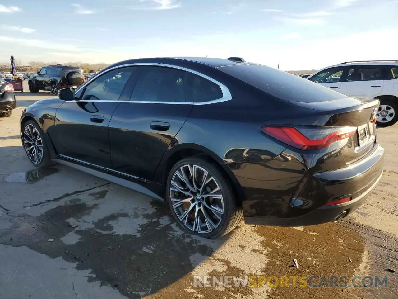 2 fotografías del automóvil dañado WBA63AV01RFP84678 BMW 4 SERIES 2024