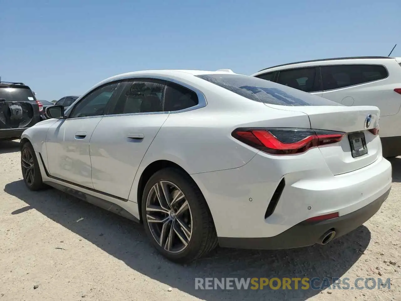 2 fotografías del automóvil dañado WBA63AV09RFR61736 BMW 4 SERIES 2024