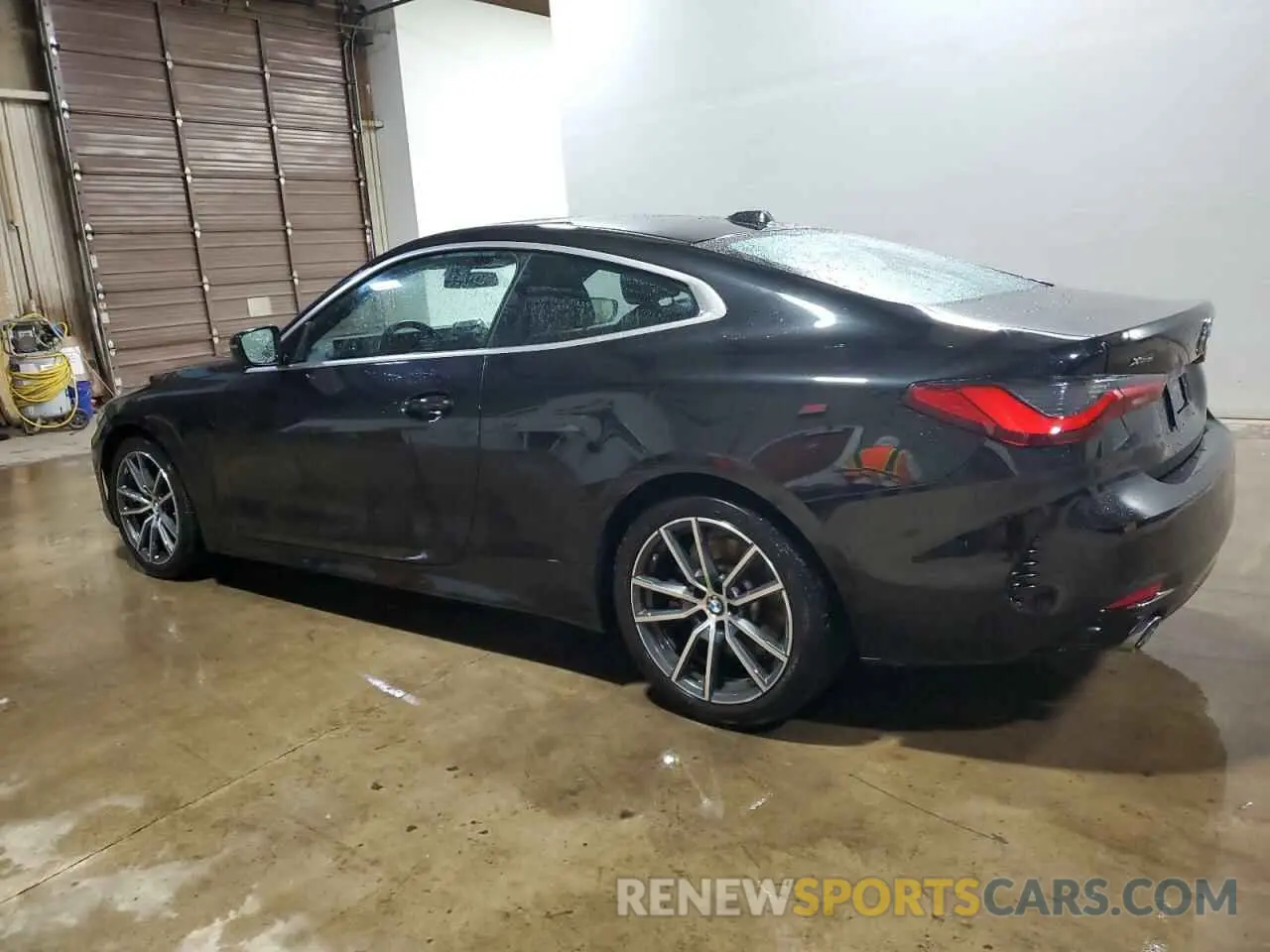 2 fotografías del automóvil dañado WBA73AP07RCR91675 BMW 4 SERIES 2024