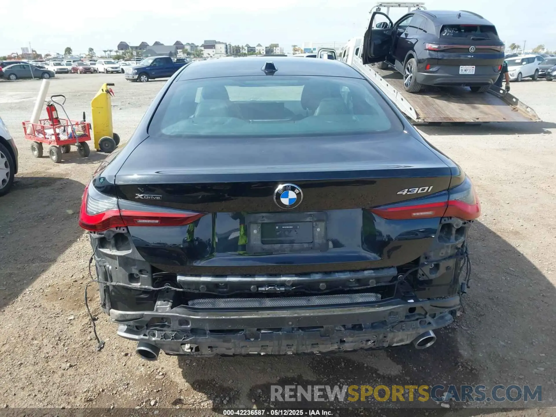 17 fotografías del automóvil dañado WBA73AP08RCR86940 BMW 4 SERIES 2024