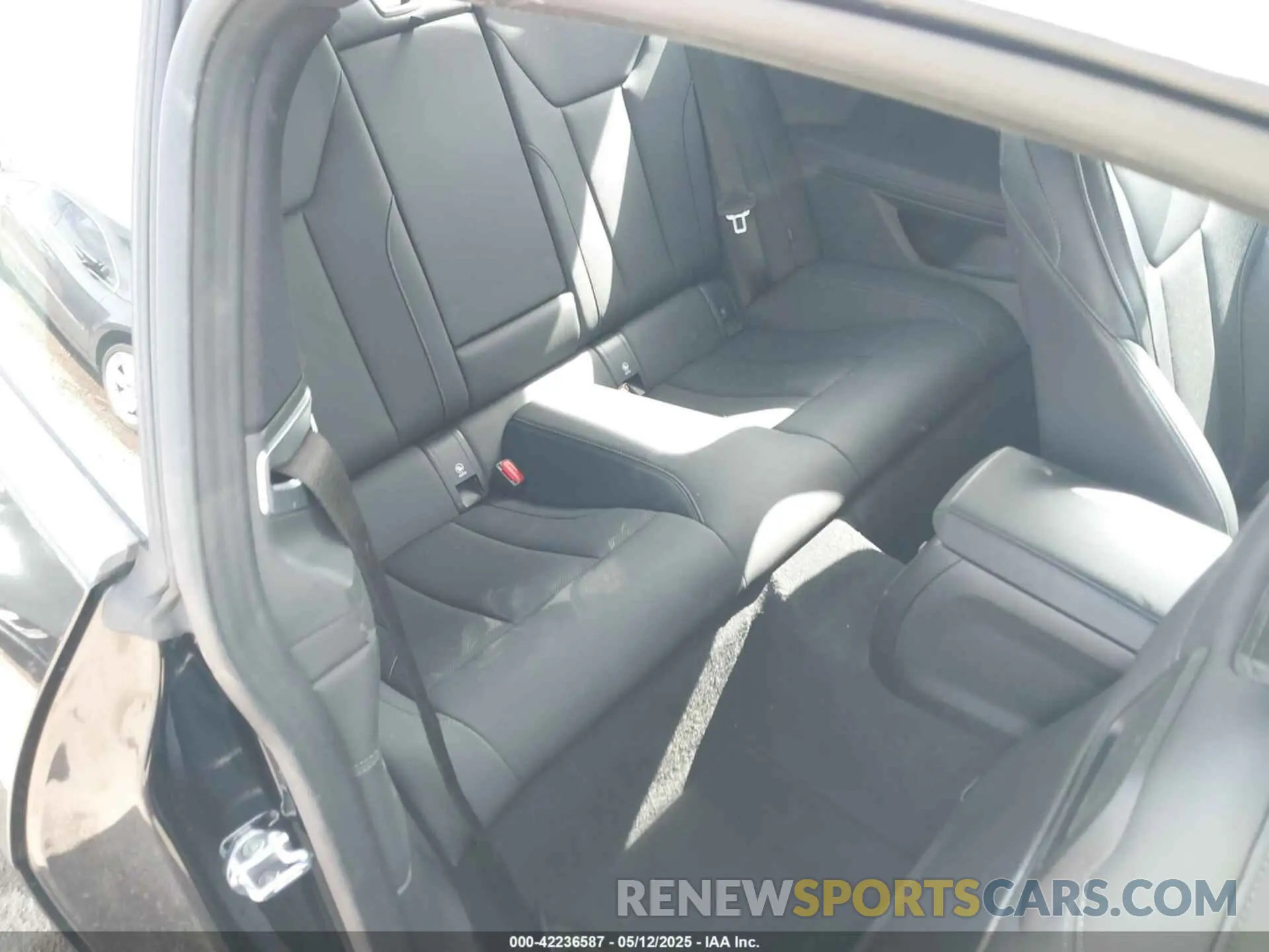 8 fotografías del automóvil dañado WBA73AP08RCR86940 BMW 4 SERIES 2024