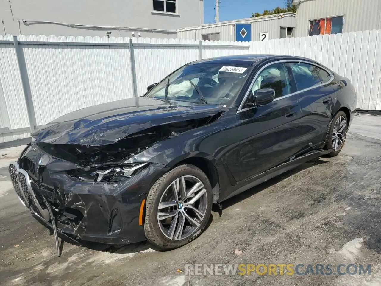 1 fotografías del automóvil dañado WBA23FB07SFT88521 BMW 4 SERIES 2025