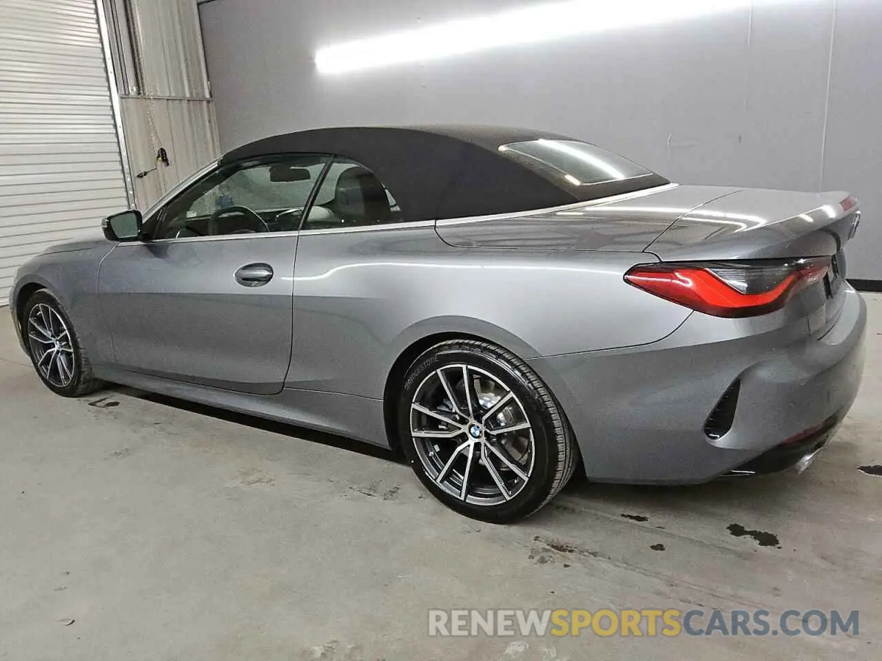 2 fotografías del automóvil dañado WBA33DB02SCS96792 BMW 4 SERIES 2025