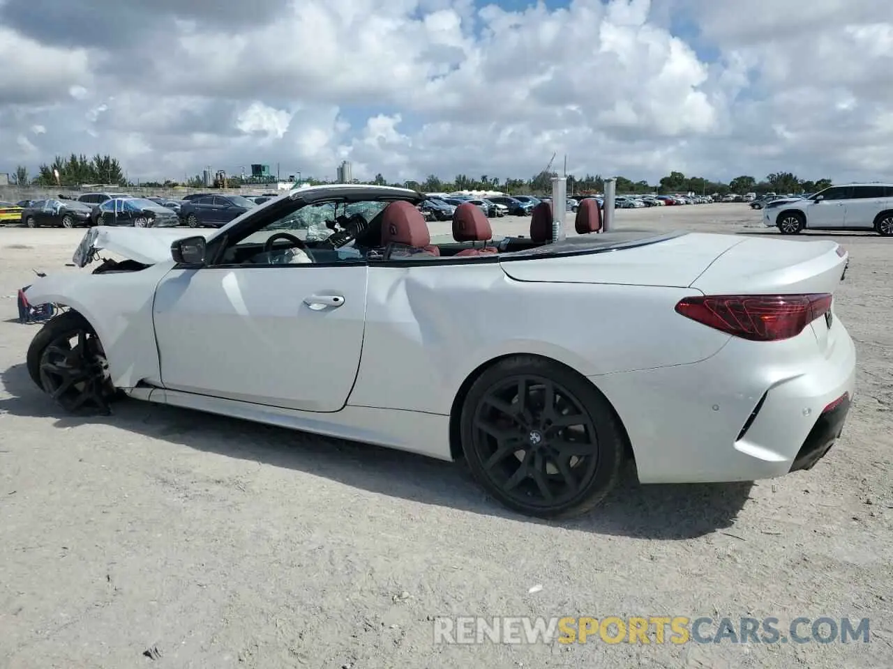 2 fotografías del automóvil dañado WBA33DB06SCS07578 BMW 4 SERIES 2025