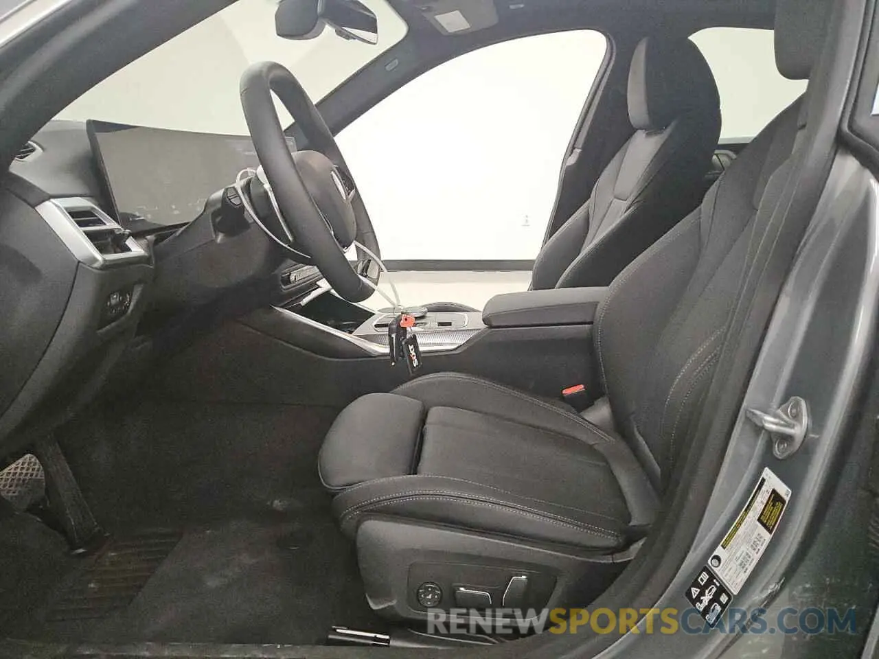 7 fotografías del automóvil dañado WBA33FB0XSFU70845 BMW 4 SERIES 2025