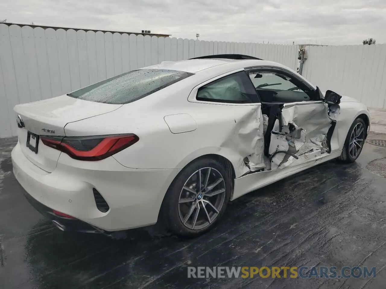 3 fotografías del automóvil dañado WBA43DA05SCS88840 BMW 4 SERIES 2025
