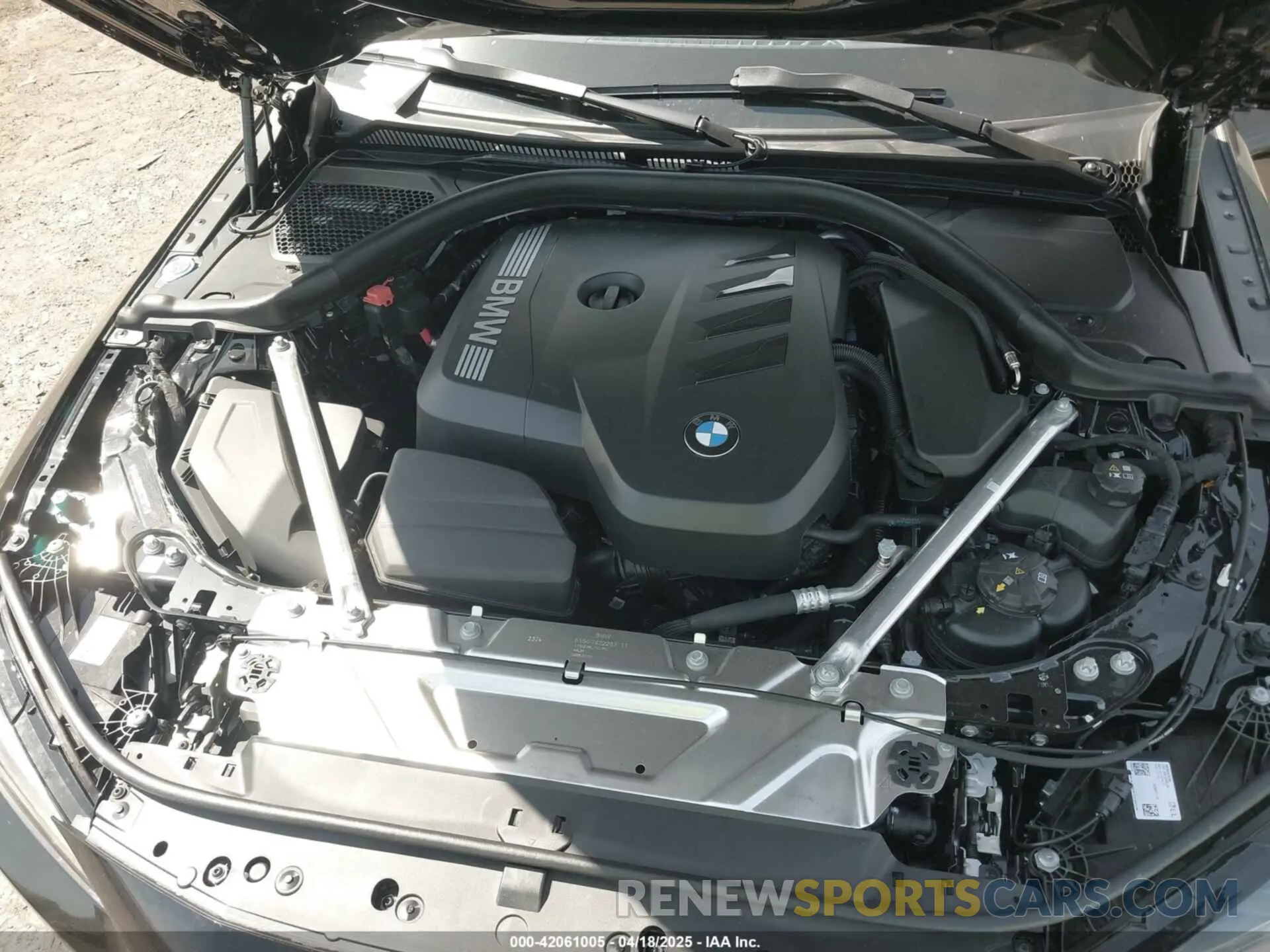 10 fotografías del automóvil dañado WBA53DB03SCT98773 BMW 4 SERIES 2025