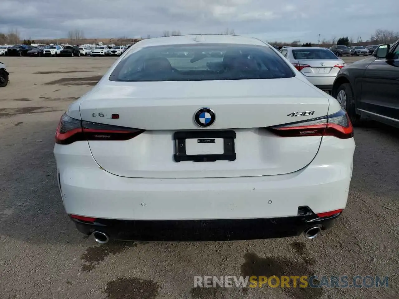 6 fotografías del automóvil dañado WBA63DA00SCS77334 BMW 4 SERIES 2025