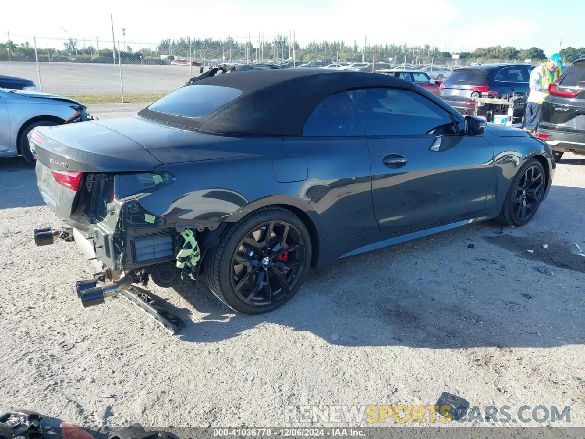 4 fotografías del automóvil dañado WBA63DB03SCT63378 BMW 4 SERIES 2025