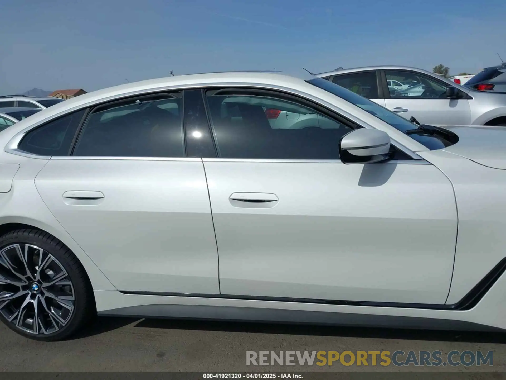 12 fotografías del automóvil dañado WBA63AV06RFR42142 BMW 4 SERIES GRAN COUPE 2024