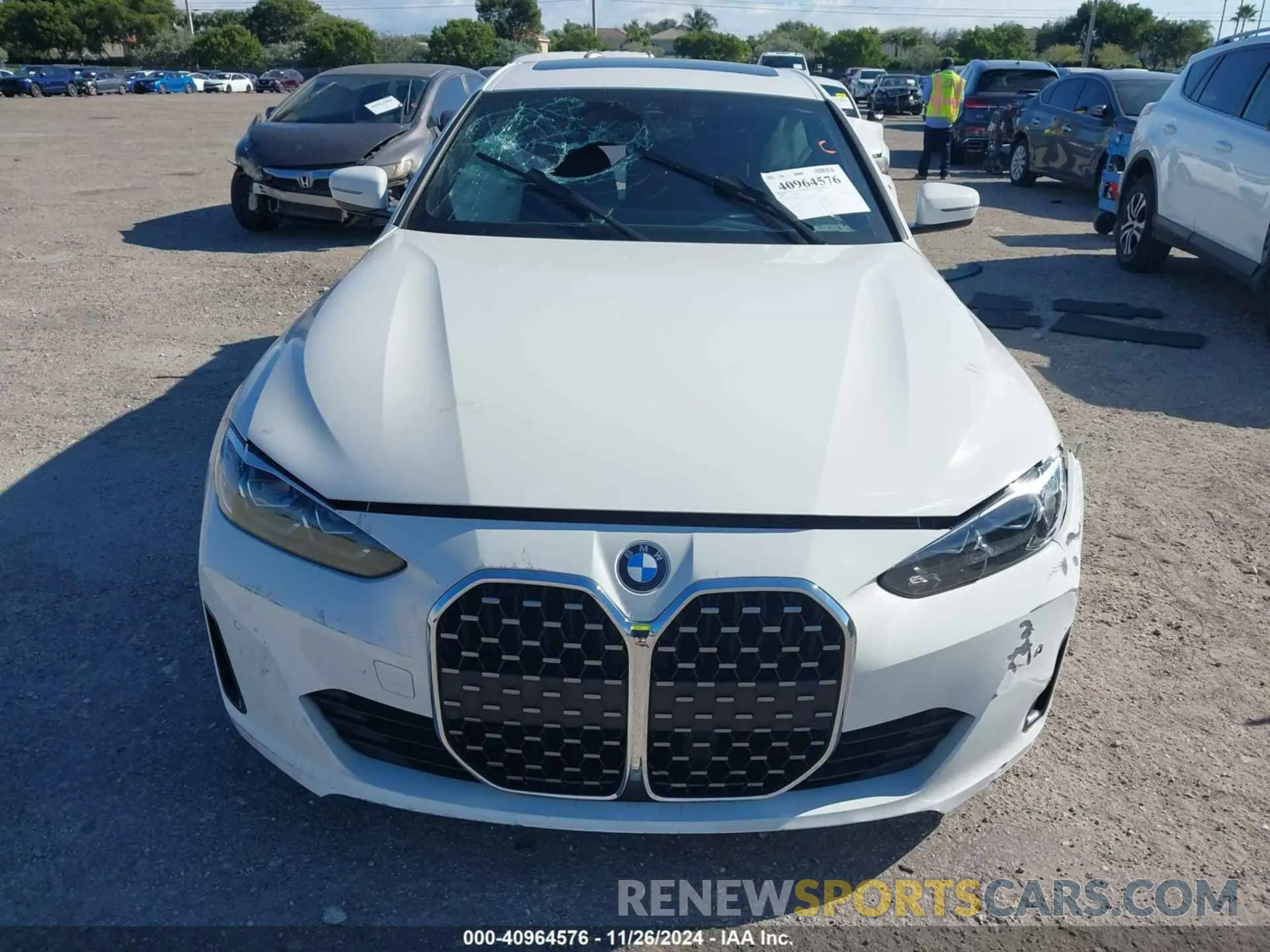 12 fotografías del automóvil dañado WBA63AV08RFR05318 BMW 4 SERIES GRAN COUPE 2024
