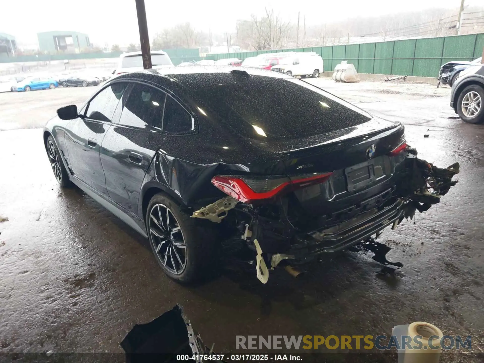 3 fotografías del automóvil dañado WBA73AV03RFR92792 BMW 4 SERIES GRAN COUPE 2024