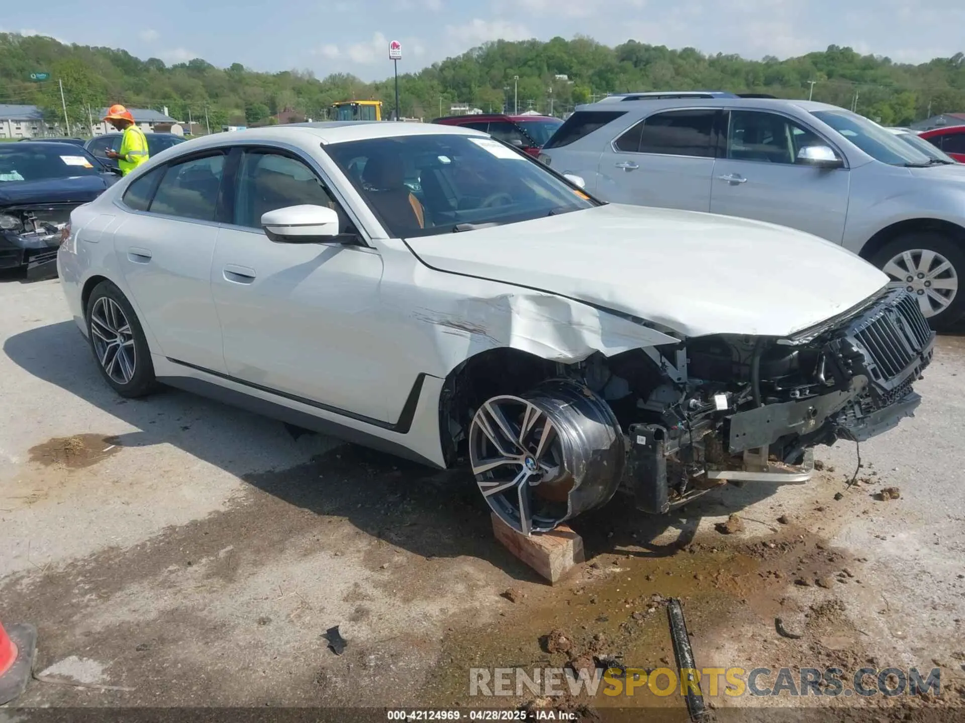 1 fotografías del automóvil dañado WBA33FB08SFU74697 BMW 4 SERIES GRAN COUPE 2025
