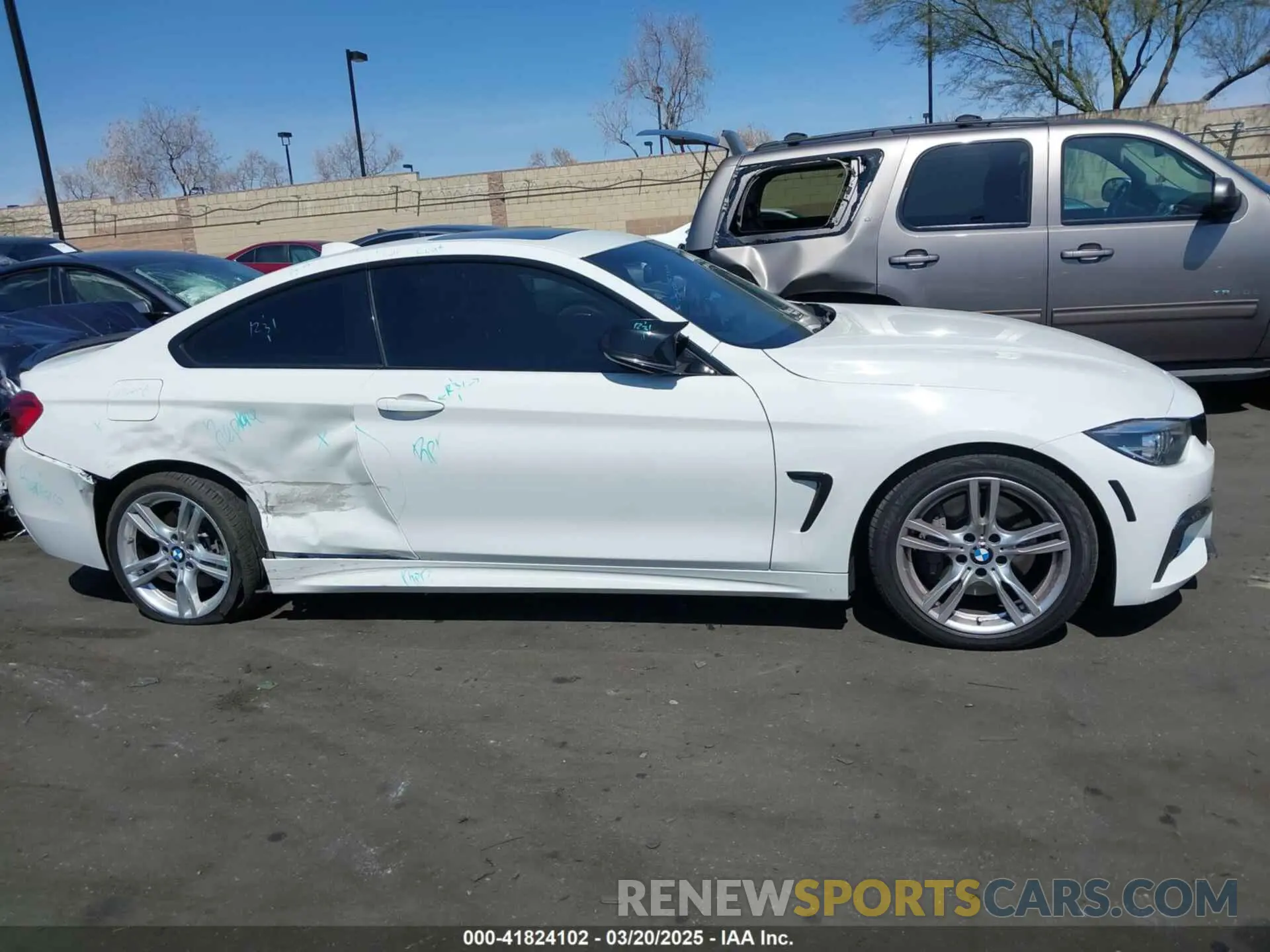 13 fotografías del automóvil dañado WBA4W3C55KAF91660 BMW 430I 2019