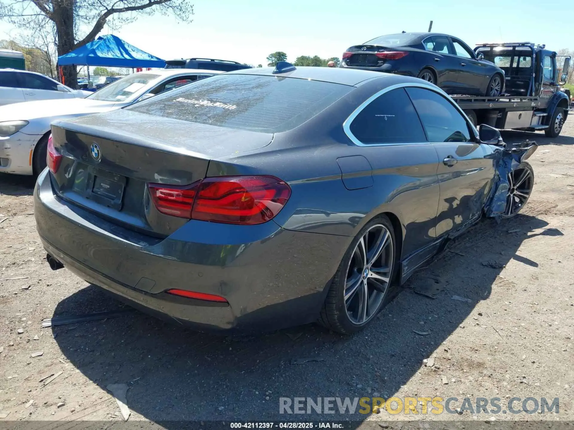 4 fotografías del automóvil dañado WBA4W5C05LFH46602 BMW 430I 2020