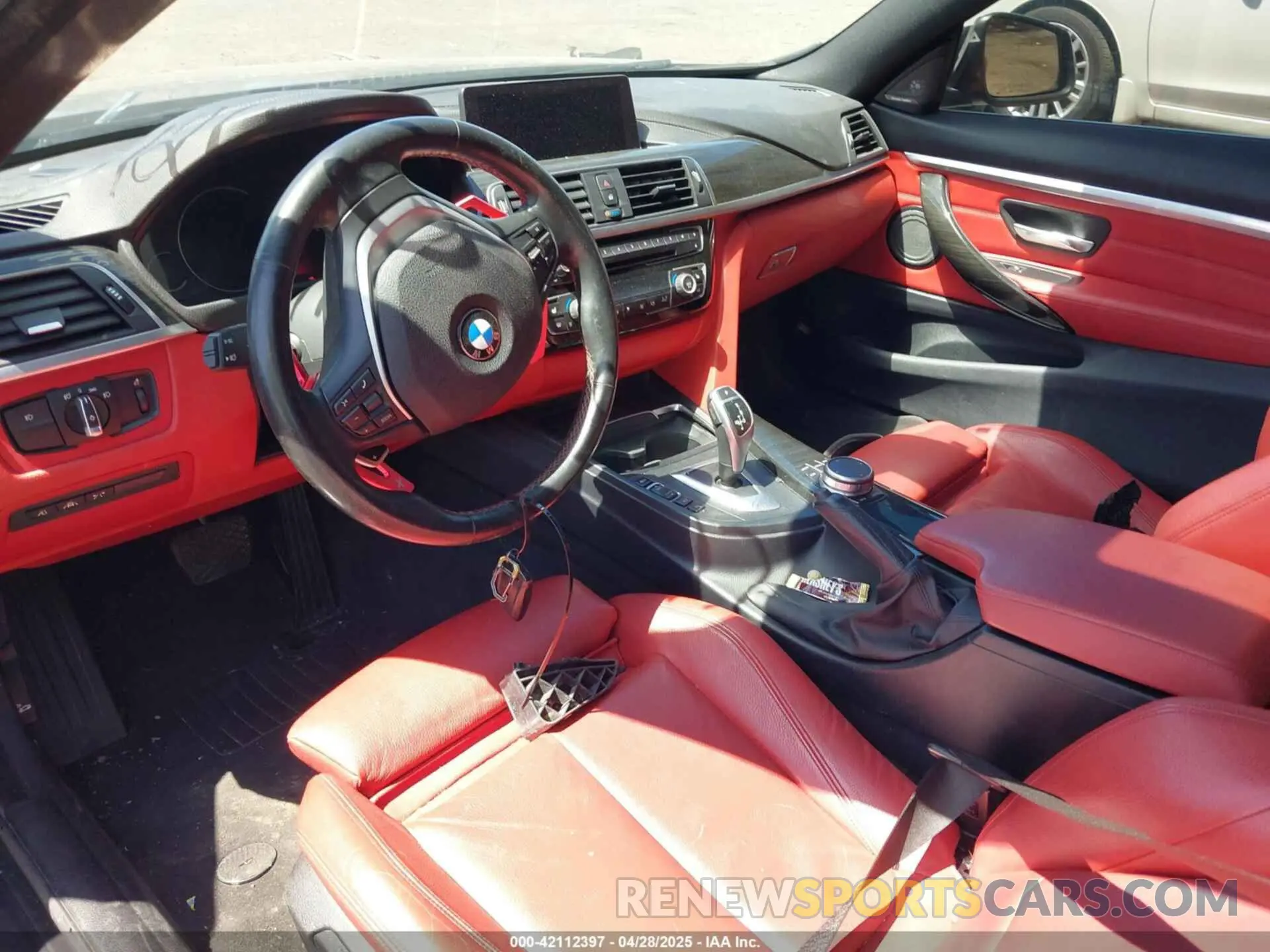 5 fotografías del automóvil dañado WBA4W5C05LFH46602 BMW 430I 2020