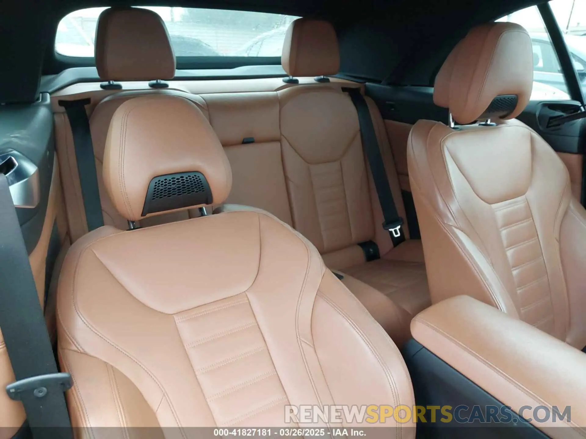 8 fotografías del automóvil dañado WBA23AT08MCH12990 BMW 430I 2021