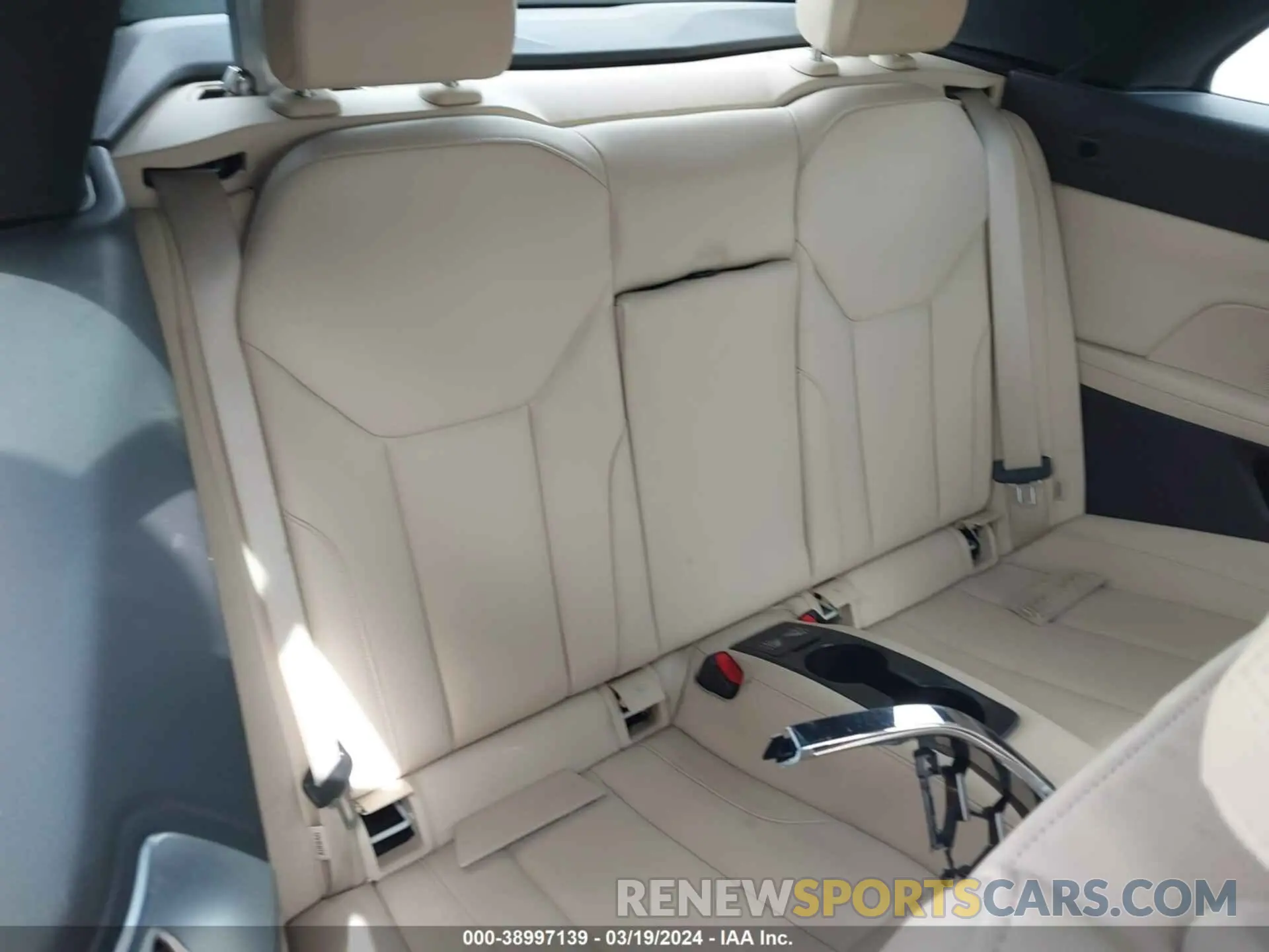 8 fotografías del automóvil dañado WBA23AT09MCH02386 BMW 430I 2021