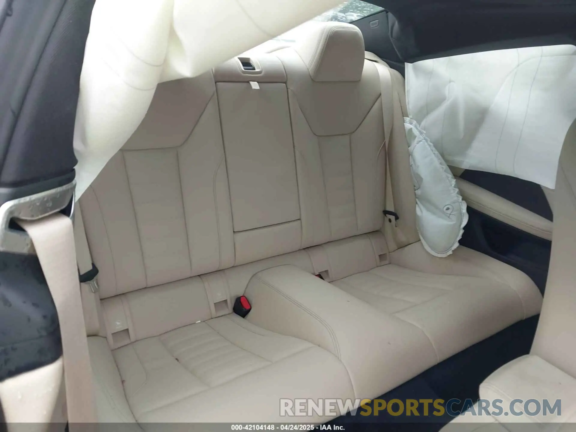 8 fotografías del automóvil dañado WBA53AP0XMCF92827 BMW 430I 2021