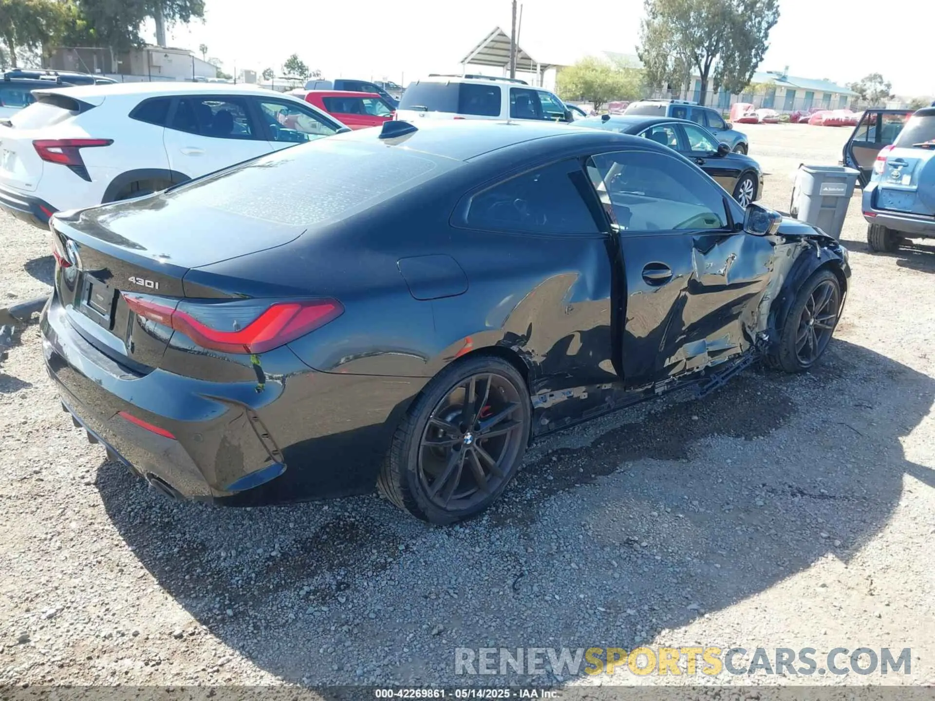 4 fotografías del automóvil dañado WBA73AP01MCG12892 BMW 430I 2021