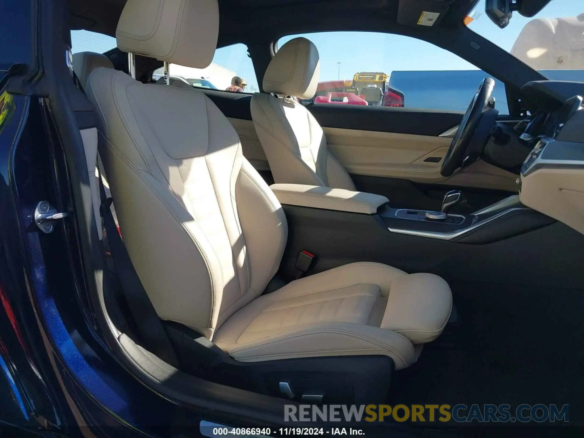 5 fotografías del automóvil dañado WBA53AP08NCK99152 BMW 430I 2022