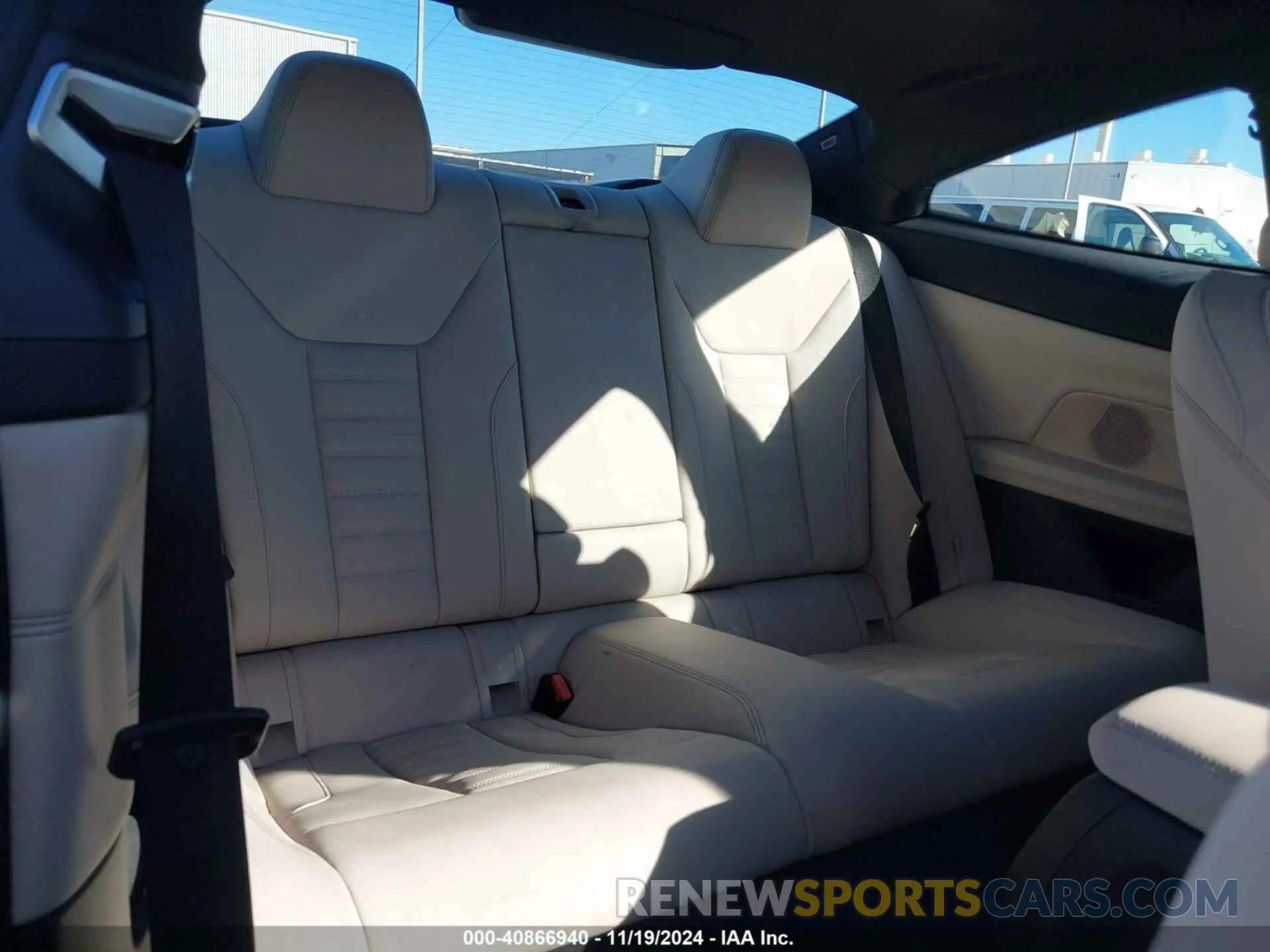8 fotografías del automóvil dañado WBA53AP08NCK99152 BMW 430I 2022