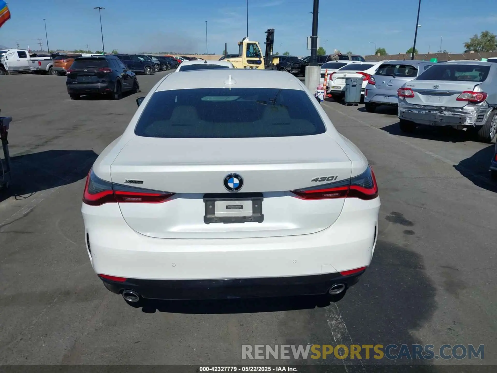 17 fotografías del automóvil dañado WBA73AP03NCH61029 BMW 430I 2022