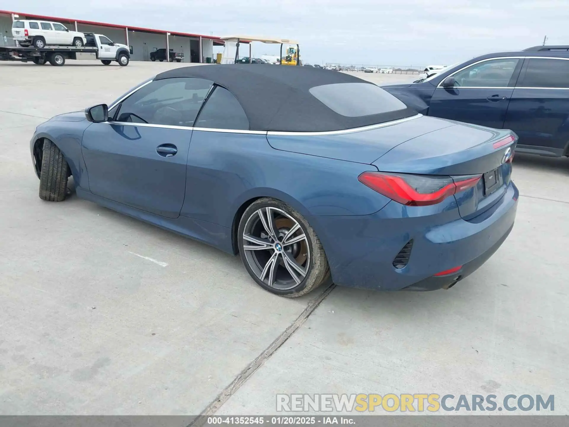 3 fotografías del automóvil dañado WBA23AT05PCL83537 BMW 430I 2023