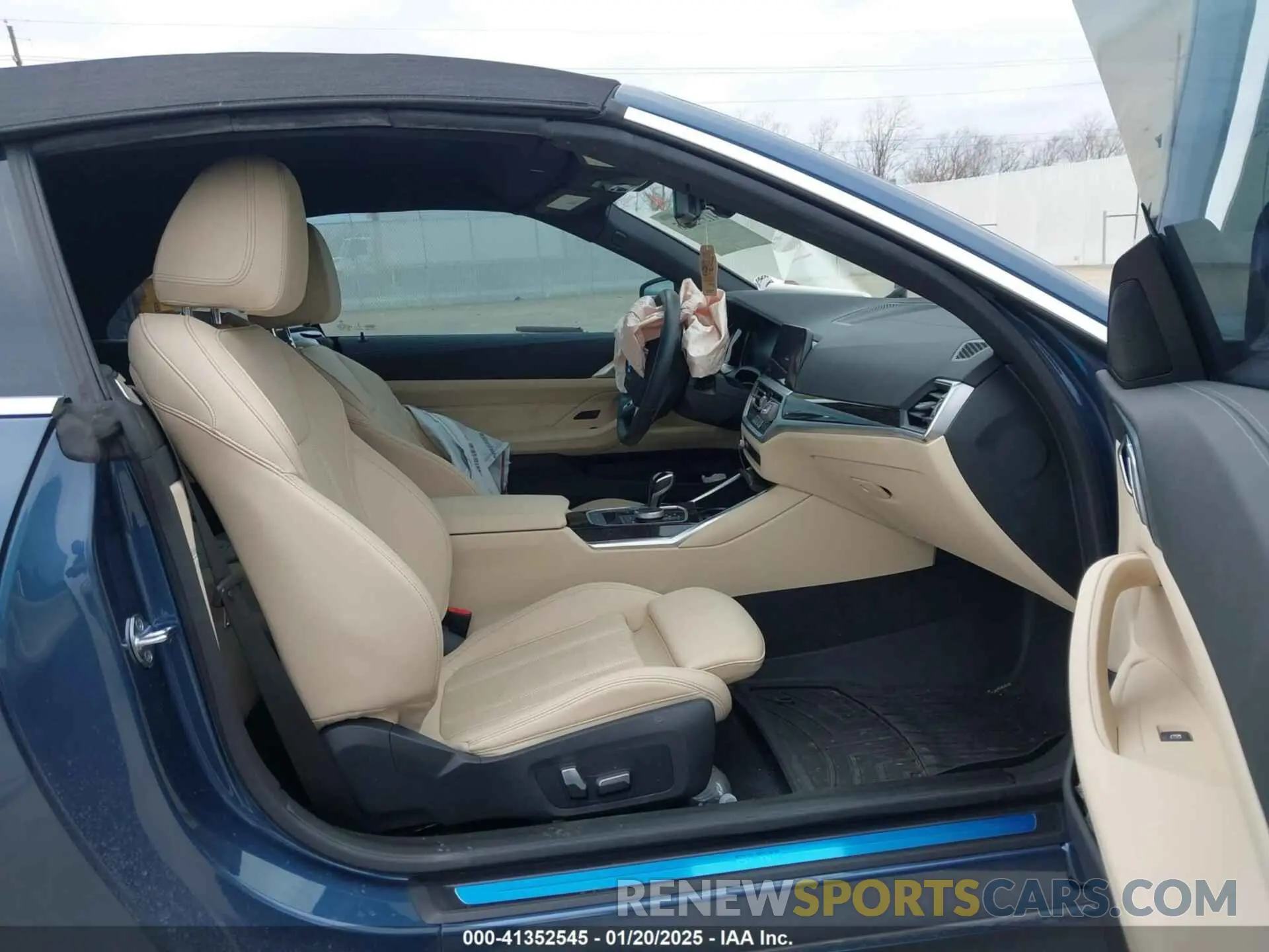 5 fotografías del automóvil dañado WBA23AT05PCL83537 BMW 430I 2023