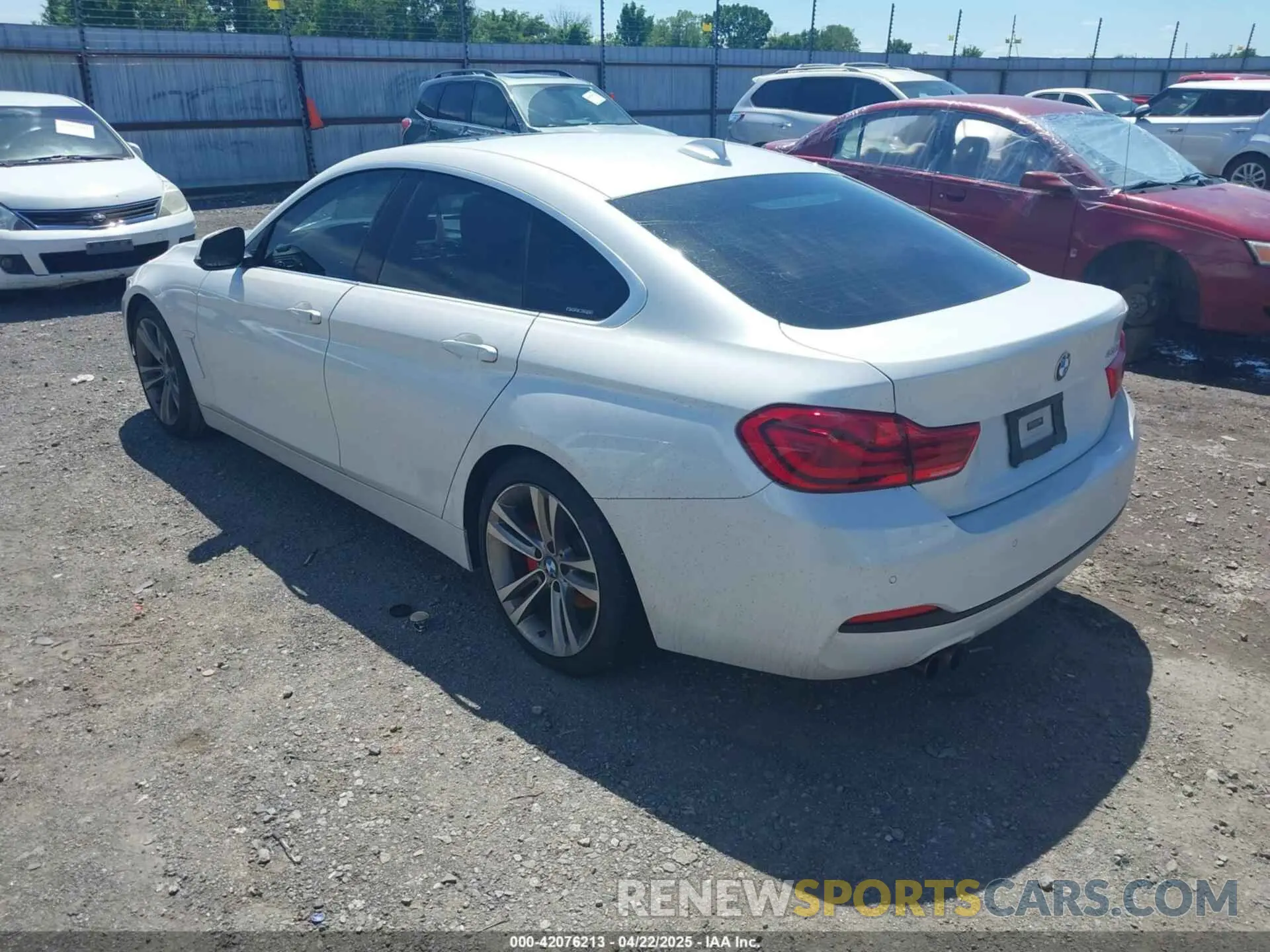 3 fotografías del automóvil dañado WBA4J1C51KBM12850 BMW 430I GRAN COUPE 2019