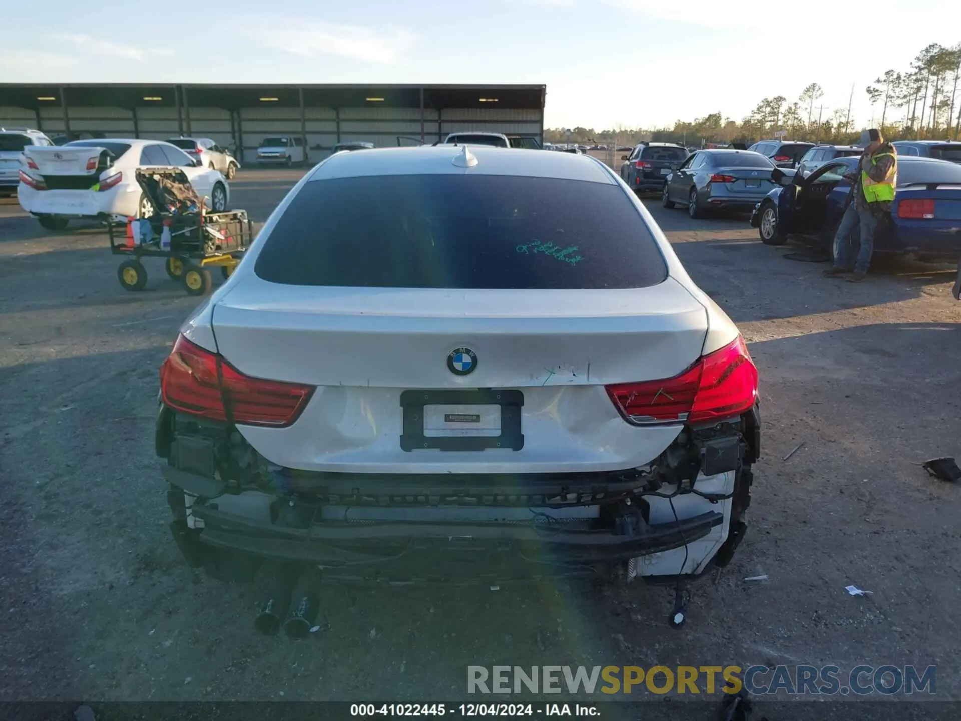16 fotografías del automóvil dañado WBA4J1C51KBM14923 BMW 430I GRAN COUPE 2019