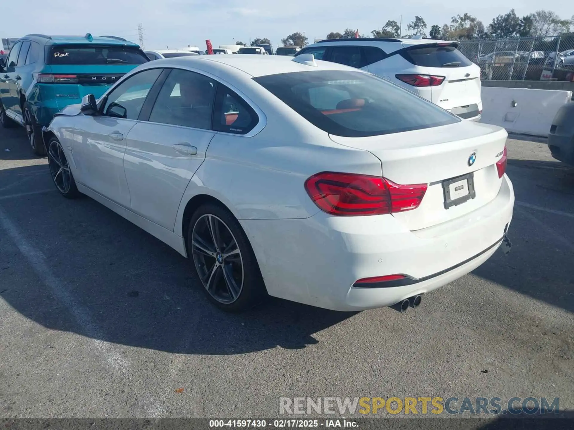 3 fotografías del automóvil dañado WBA4J1C5XKBM17786 BMW 430I GRAN COUPE 2019