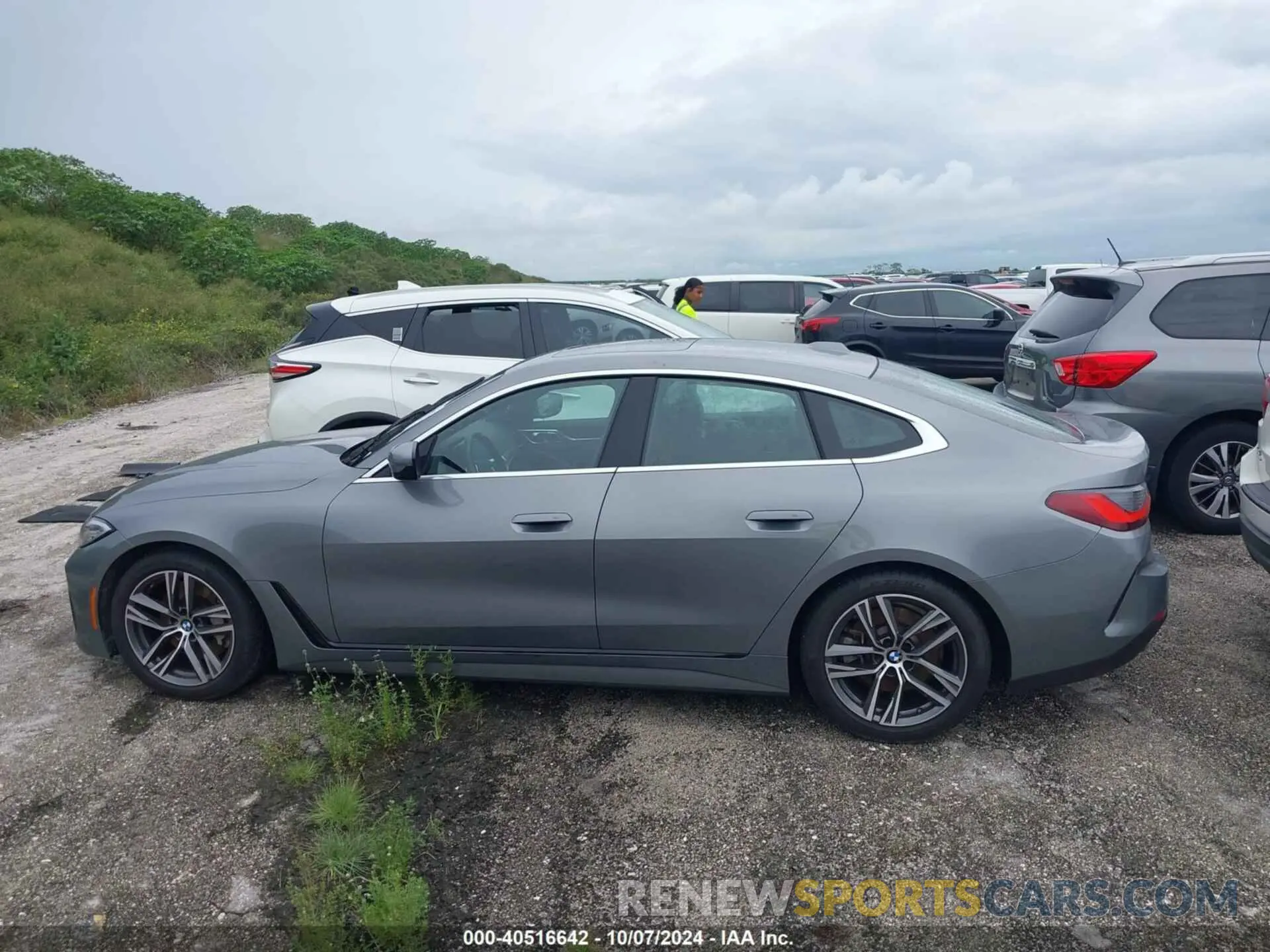 14 fotografías del automóvil dañado WBA63AV05NFL89641 BMW 430I GRAN COUPE 2022
