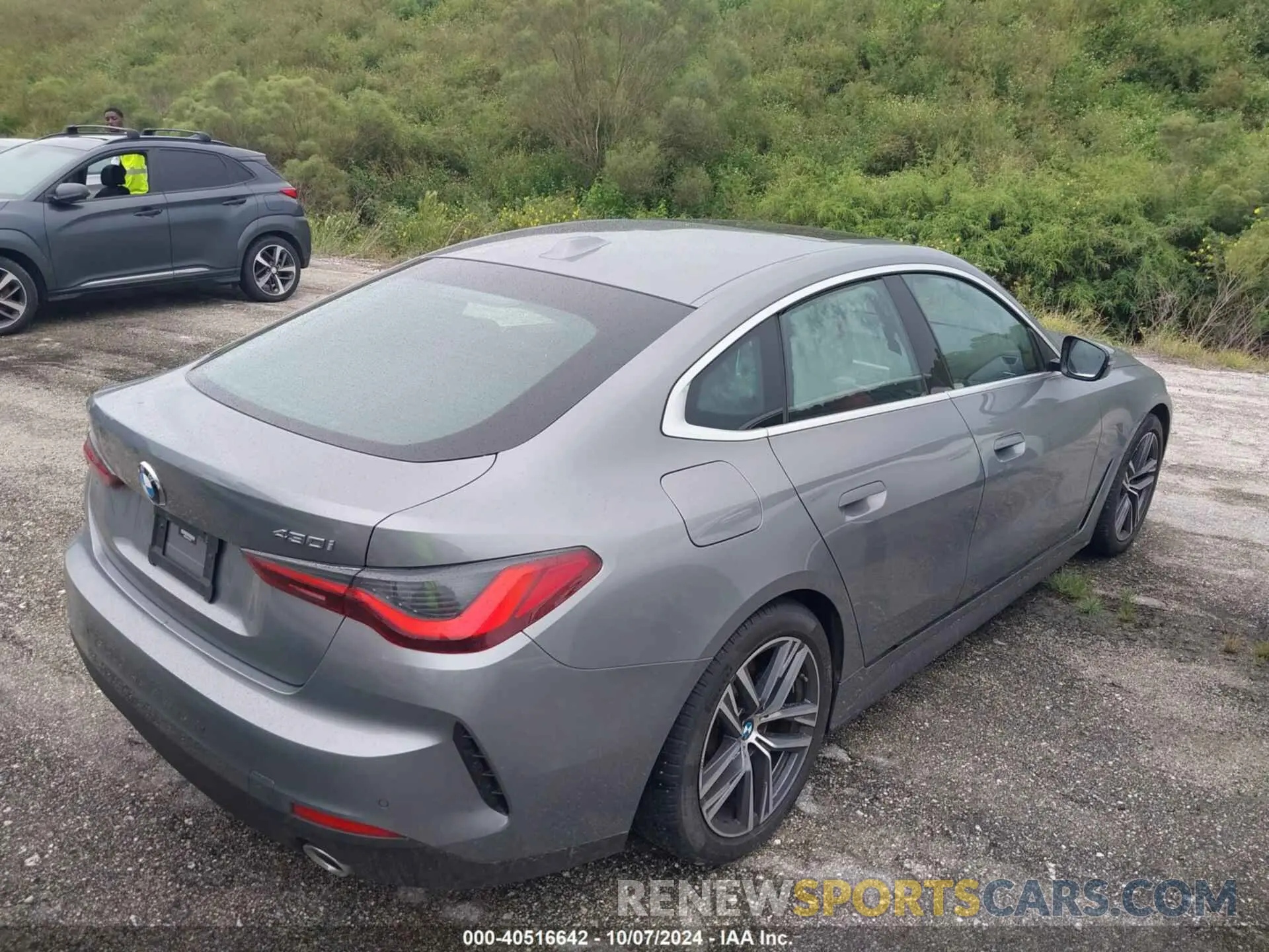 4 fotografías del automóvil dañado WBA63AV05NFL89641 BMW 430I GRAN COUPE 2022