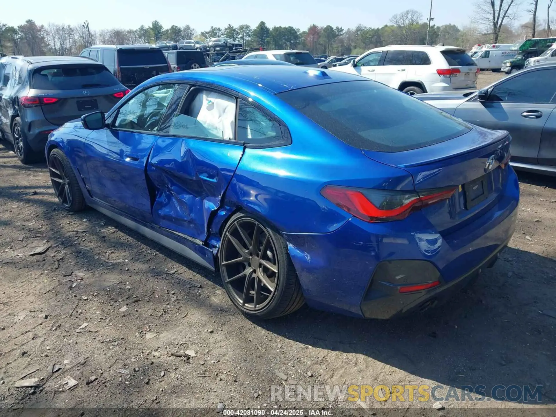3 fotografías del automóvil dañado WBA63AV08NFM01605 BMW 430I GRAN COUPE 2022