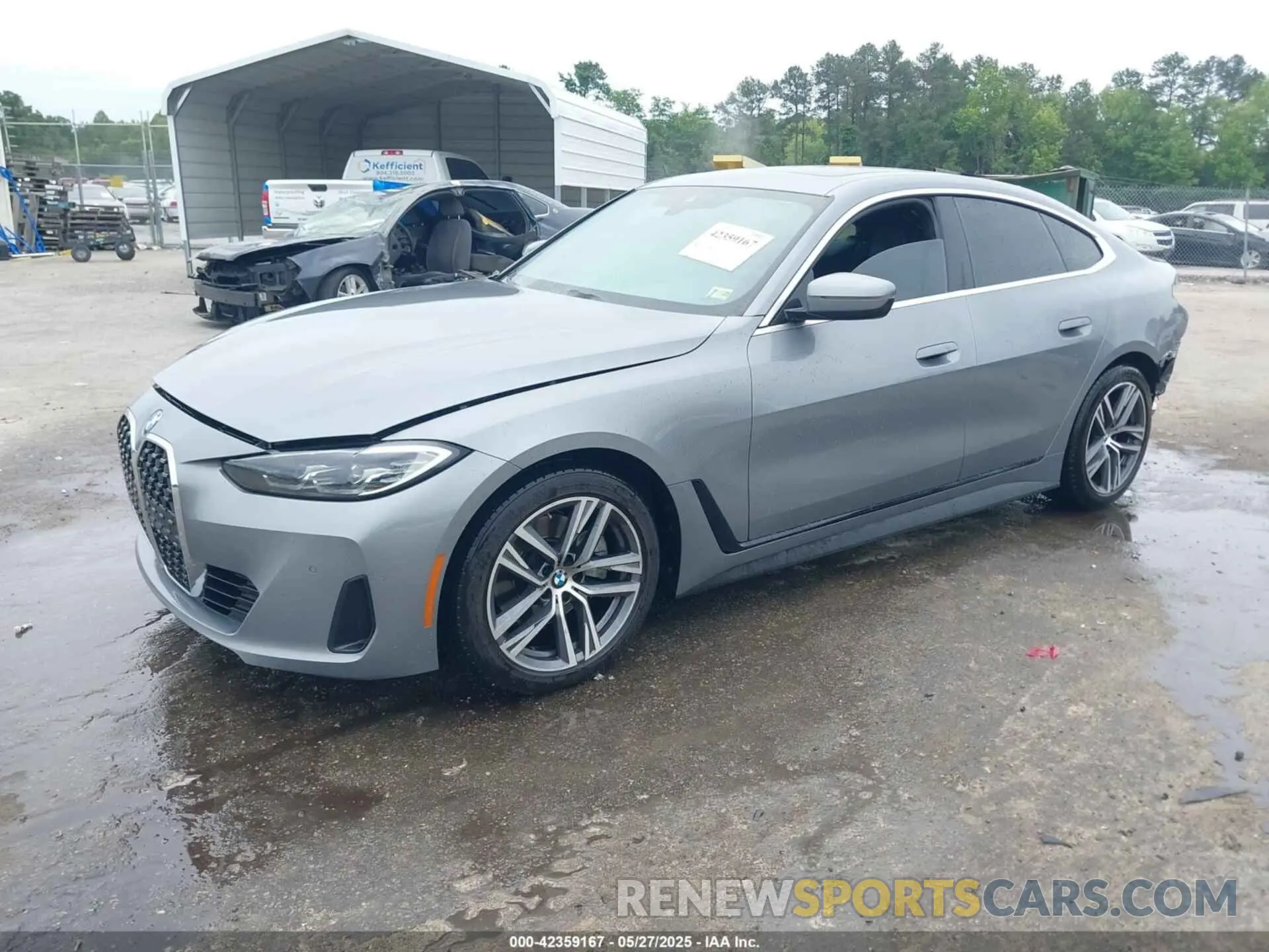 2 fotografías del automóvil dañado WBA73AV00PFP42052 BMW 430I GRAN COUPE 2023