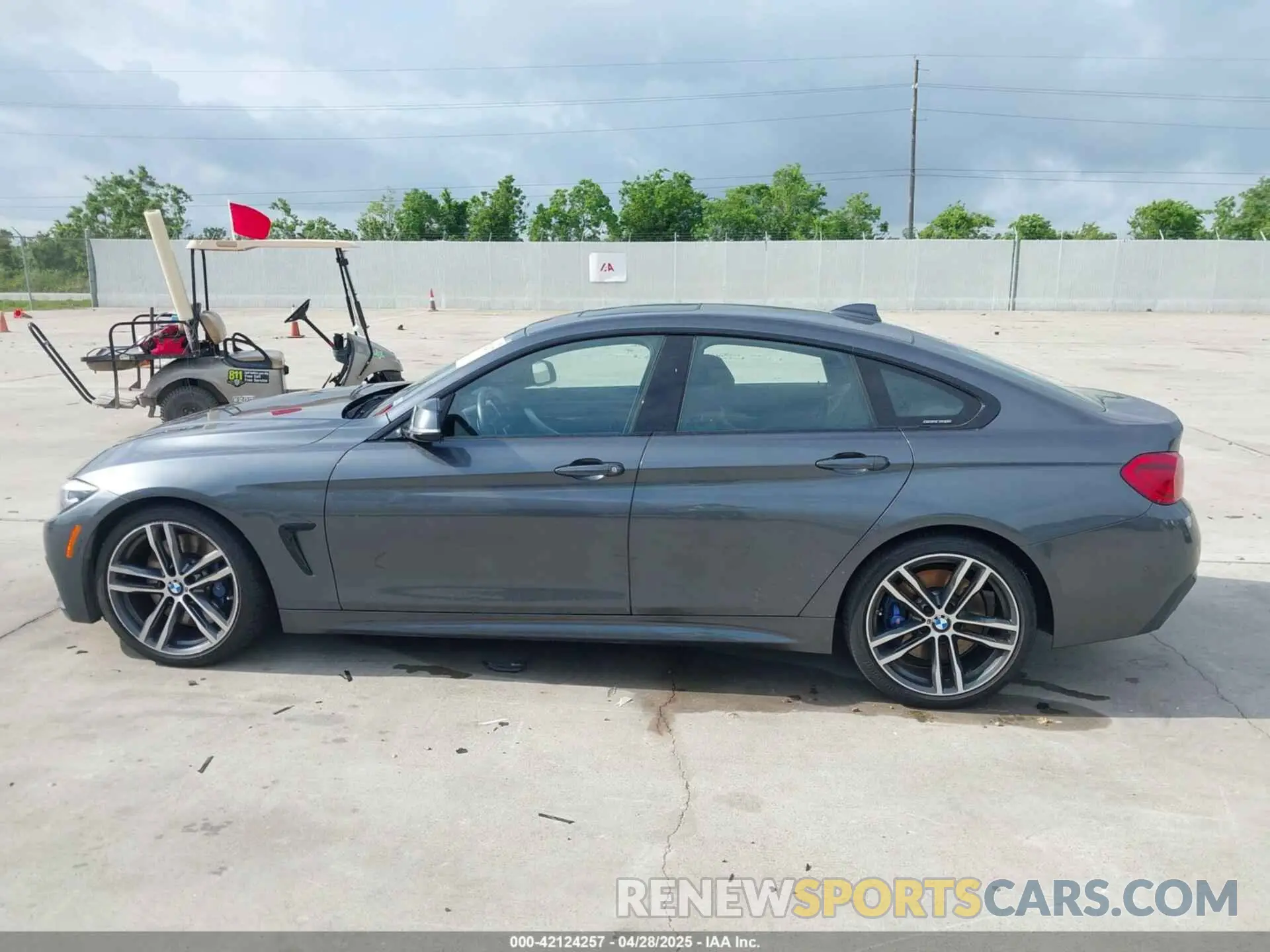 14 fotografías del automóvil dañado WBA4J5C54KBM65694 BMW 440I GRAN COUPE 2019