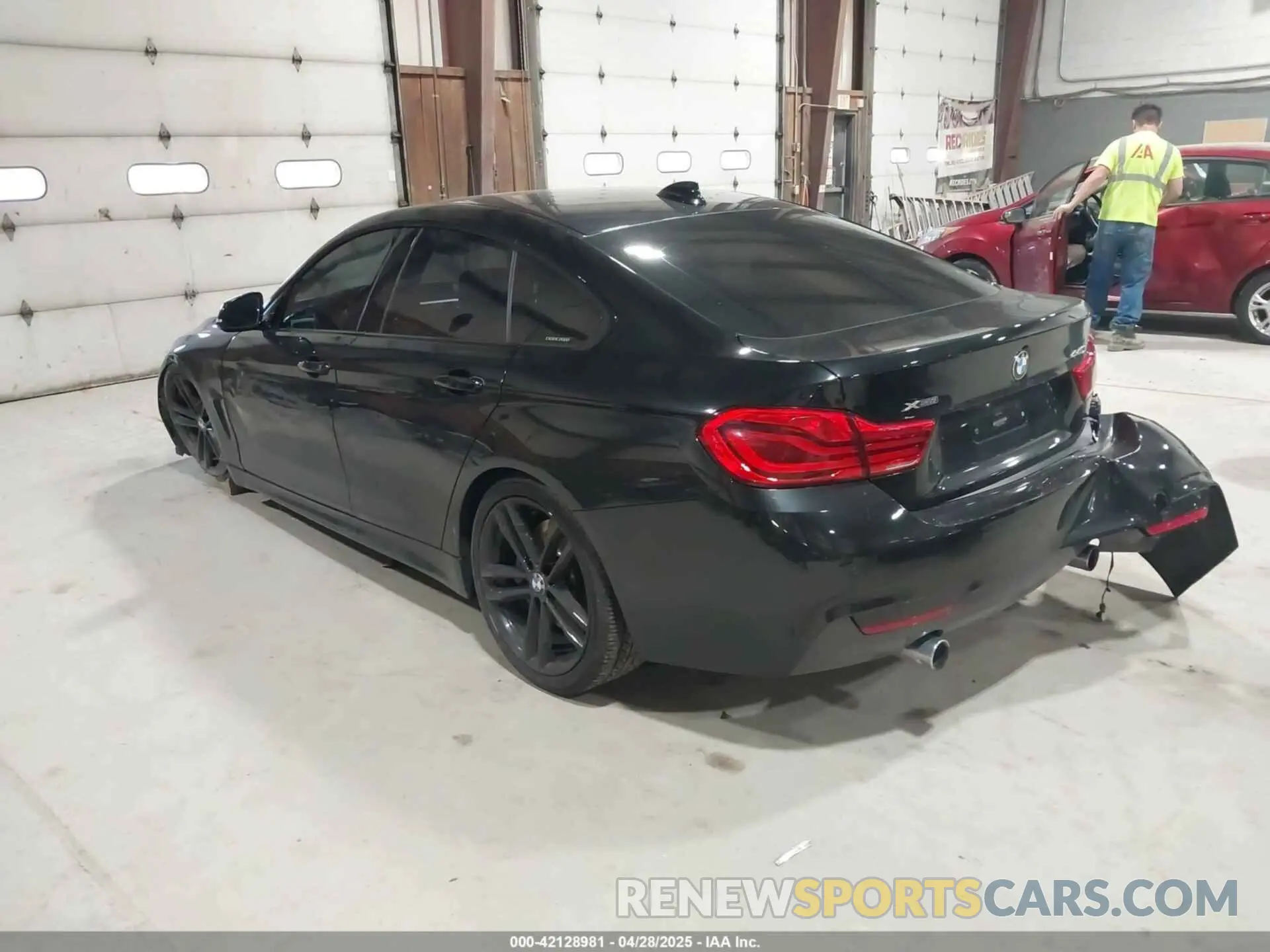 3 fotografías del automóvil dañado WBA4J7C57KBM75468 BMW 440I GRAN COUPE 2019