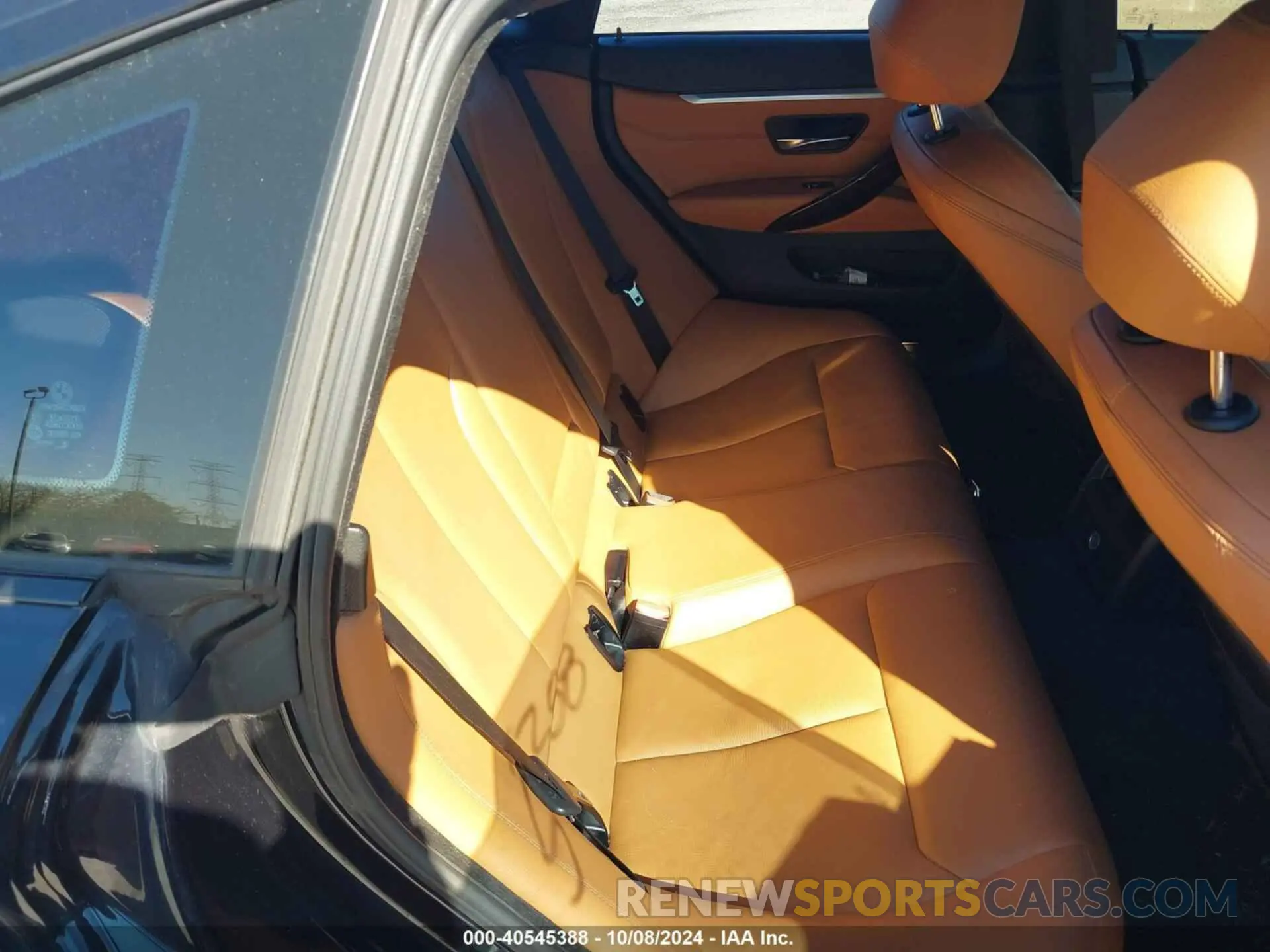 8 fotografías del automóvil dañado WBA4J7C5XKBM74511 BMW 440I GRAN COUPE 2019