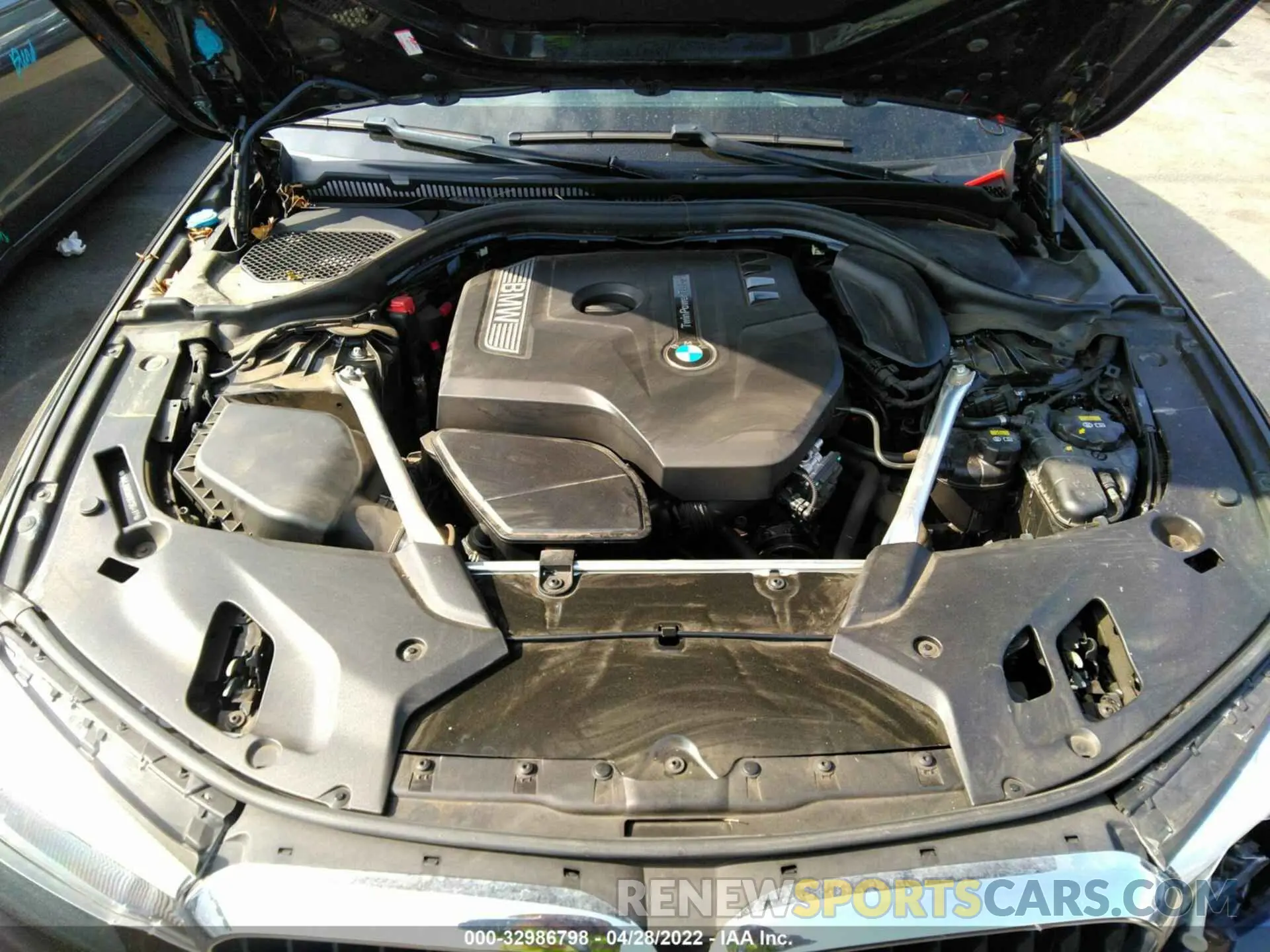 10 fotografías del automóvil dañado WBAJA5C50KBX86487 BMW 5 SERIES 2019